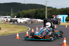 Bolid PMT-06e na torze Autodrom Most,