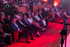 Projekt z licencją na wygrywanie