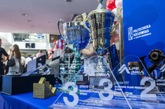 Projekt z licencją na wygrywanie